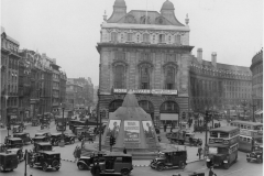 Piccadilly Circus, London, England. 1944