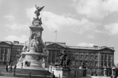 queen Victoria monument in front of Buckingham palace. may 1944.