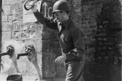 john pumps water in saint Marie dumont.