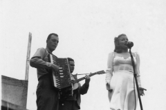 singer with the Crosby and Astaire show. Sept 1944